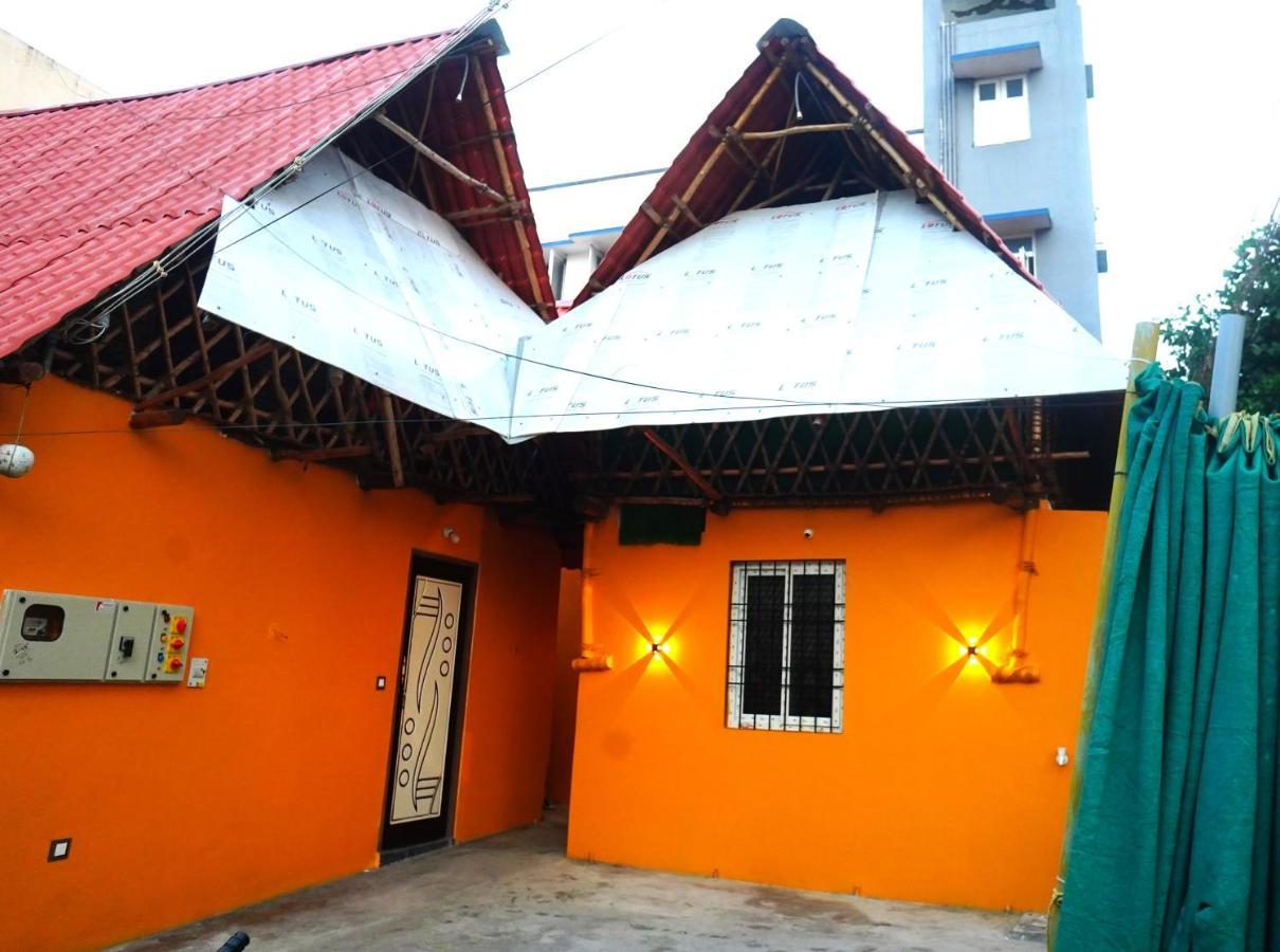 Serenity Bay Home Stay Pondicherry Exteriör bild