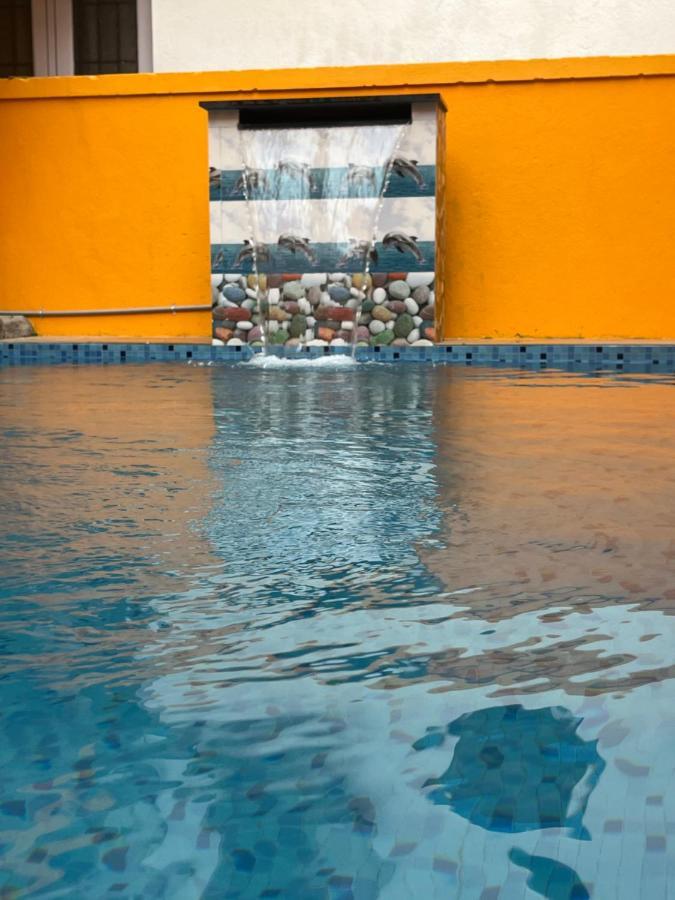Serenity Bay Home Stay Pondicherry Exteriör bild